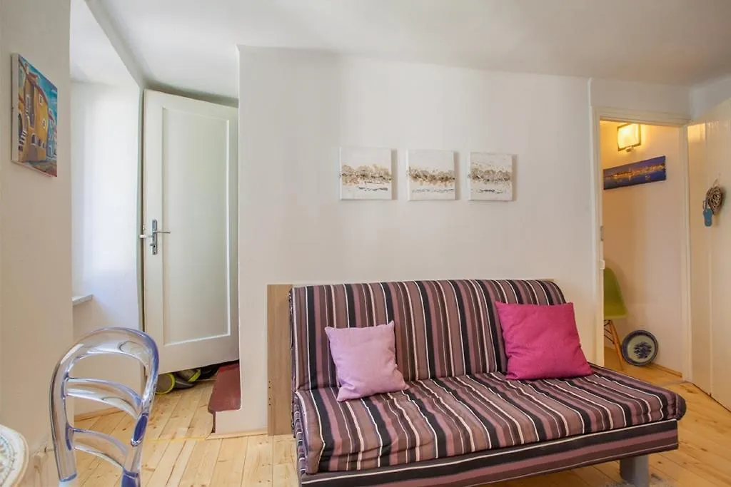 Honey Apartments Cres Croatia
