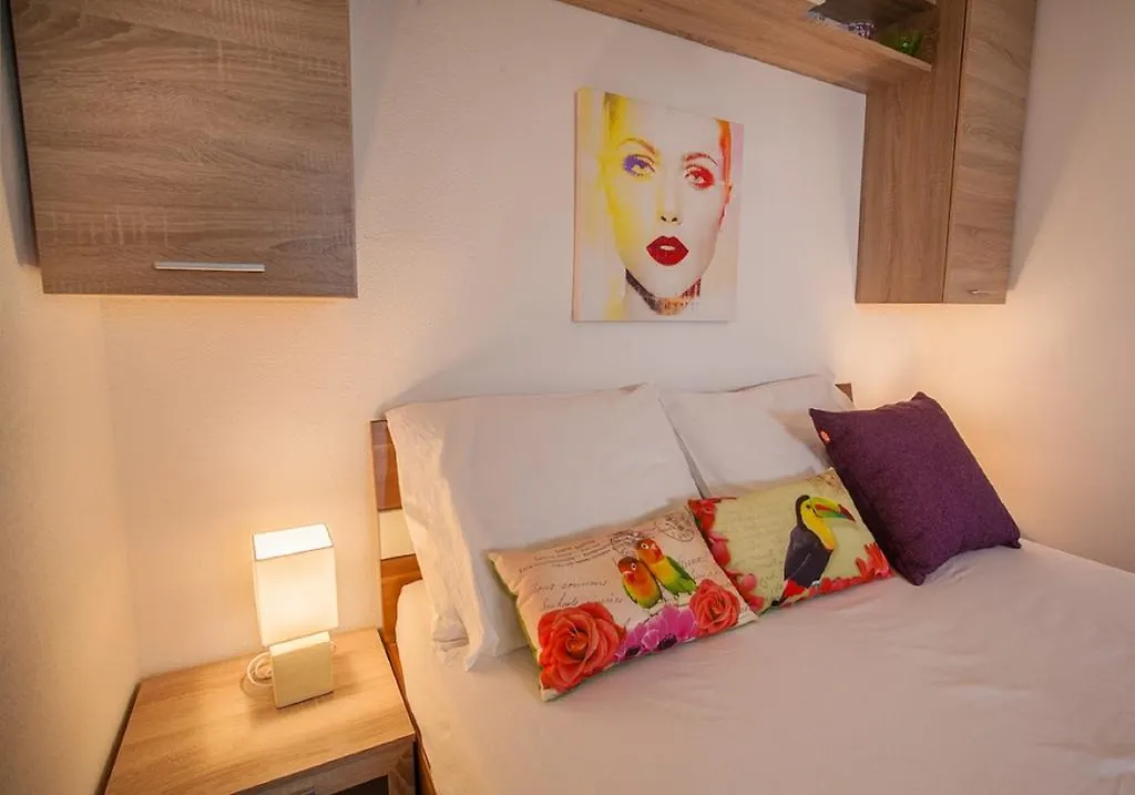 Honey Apartments 茨雷斯