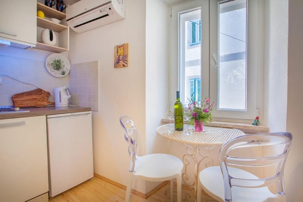 Honey Apartments 茨雷斯