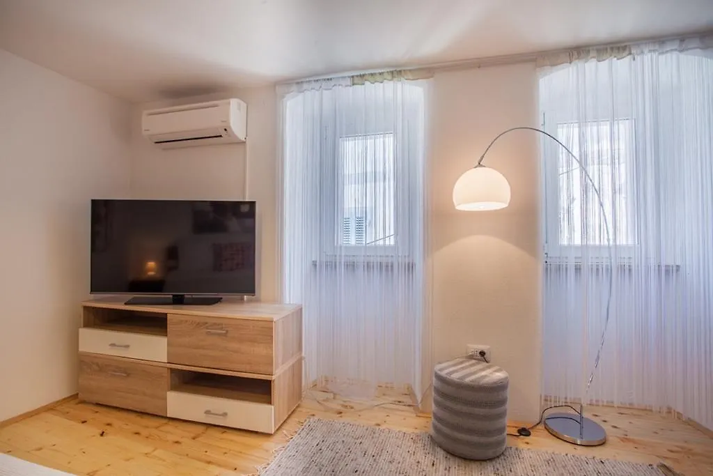 Honey Apartments 茨雷斯